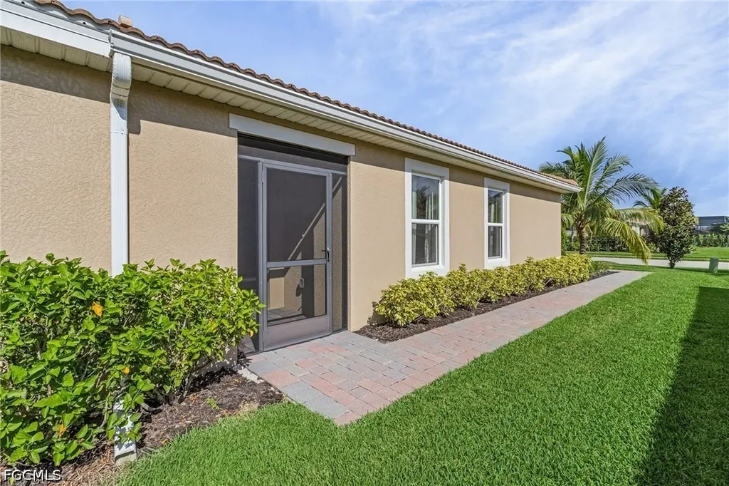 4298 Dutchess Park Road Fort Myers FL 33916