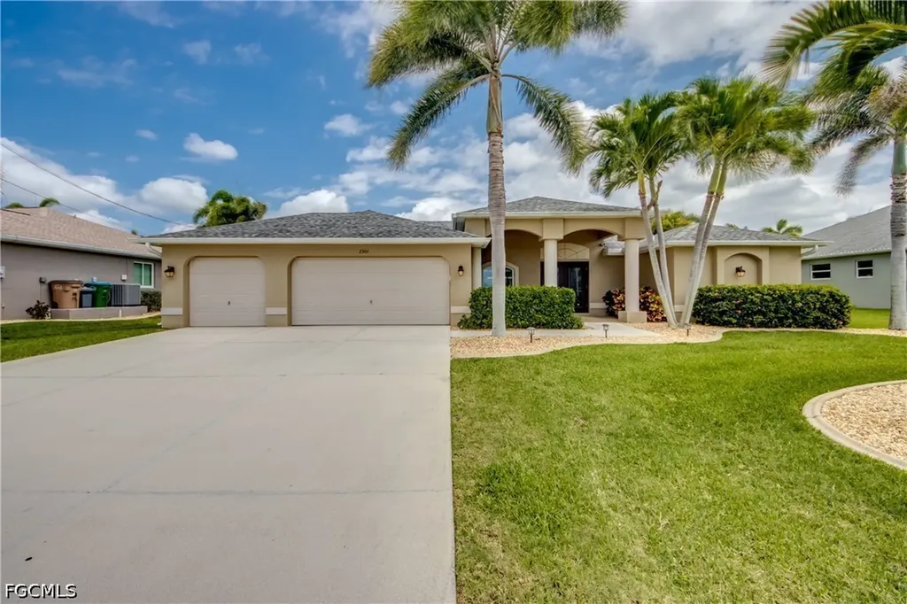 2301 SW 28th Lane Cape Coral FL 33914
