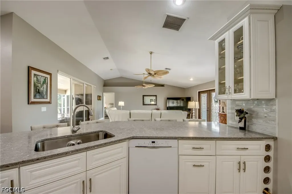 2301 SW 28th Lane Cape Coral FL 33914