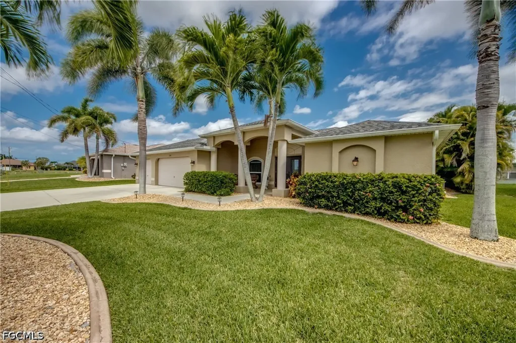 2301 SW 28th Lane Cape Coral FL 33914