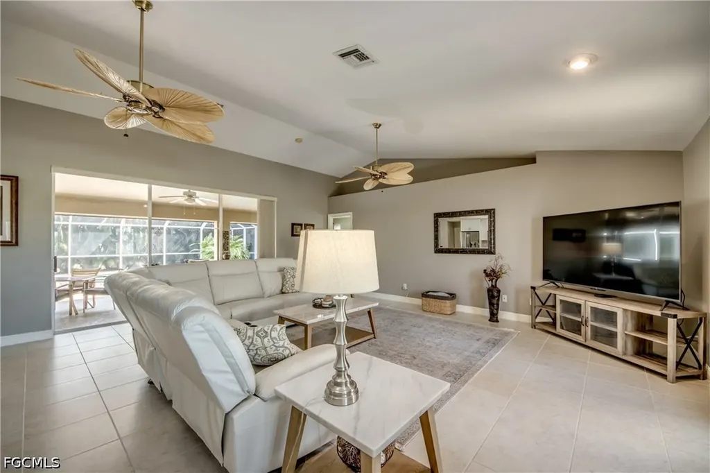 2301 SW 28th Lane Cape Coral FL 33914