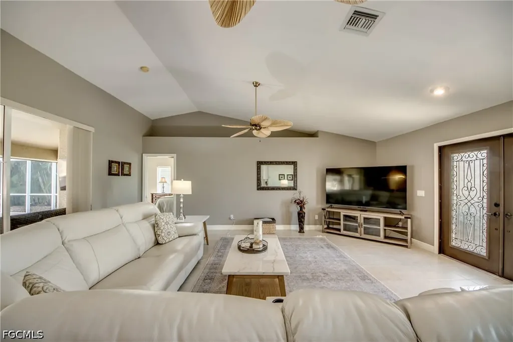 2301 SW 28th Lane Cape Coral FL 33914