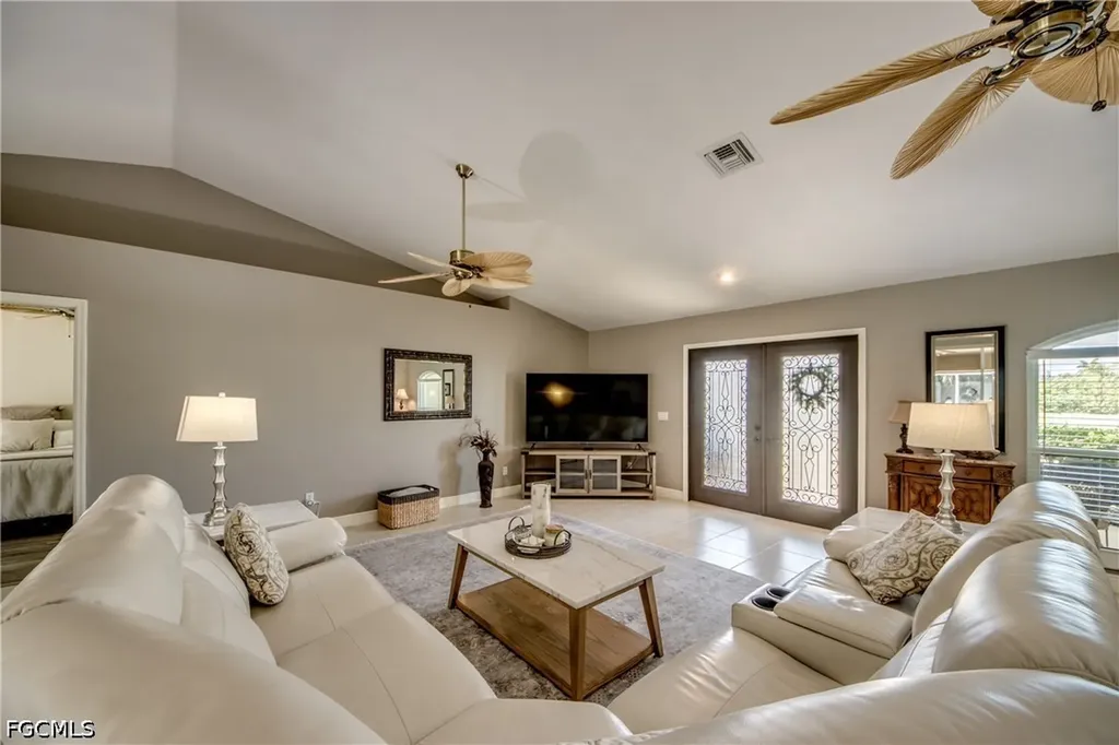 2301 SW 28th Lane Cape Coral FL 33914