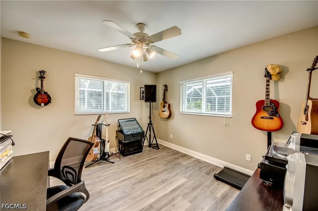 2301 SW 28th Lane Cape Coral FL 33914