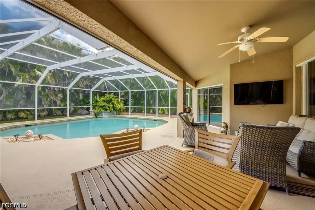 2301 SW 28th Lane Cape Coral FL 33914