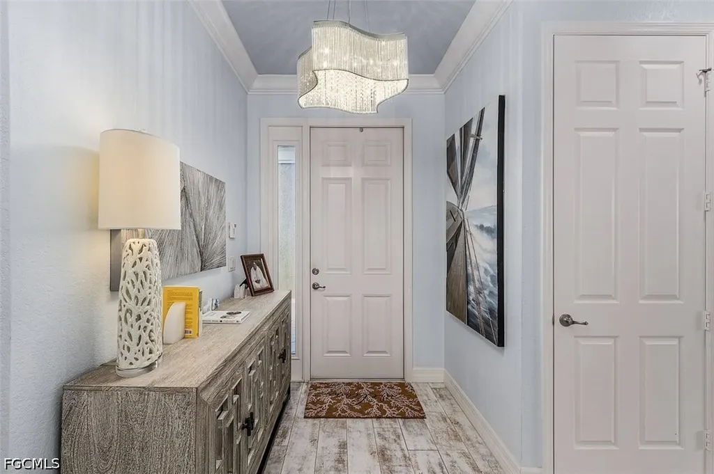 13528 Mandarin Circle Naples FL 34109