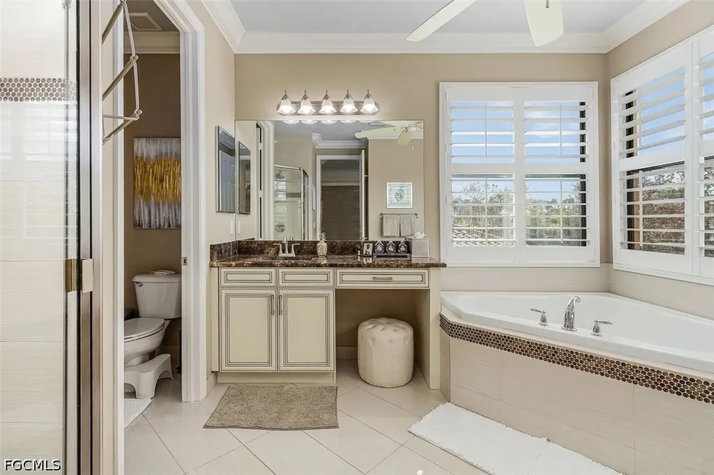 13528 Mandarin Circle Naples FL 34109