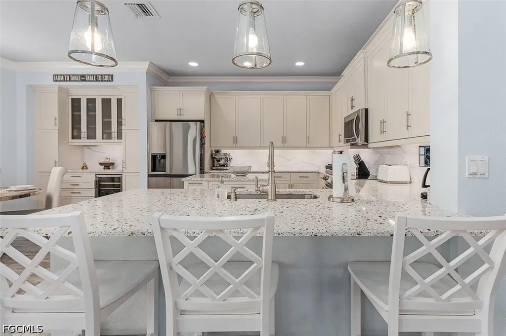 13528 Mandarin Circle Naples FL 34109
