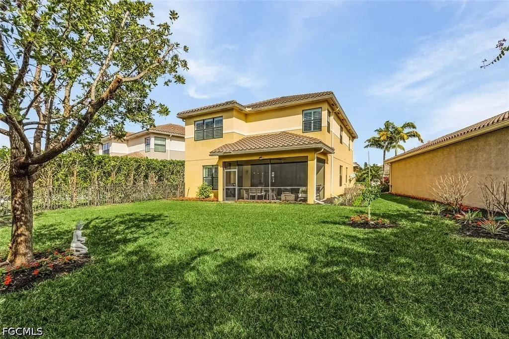 13528 Mandarin Circle Naples FL 34109