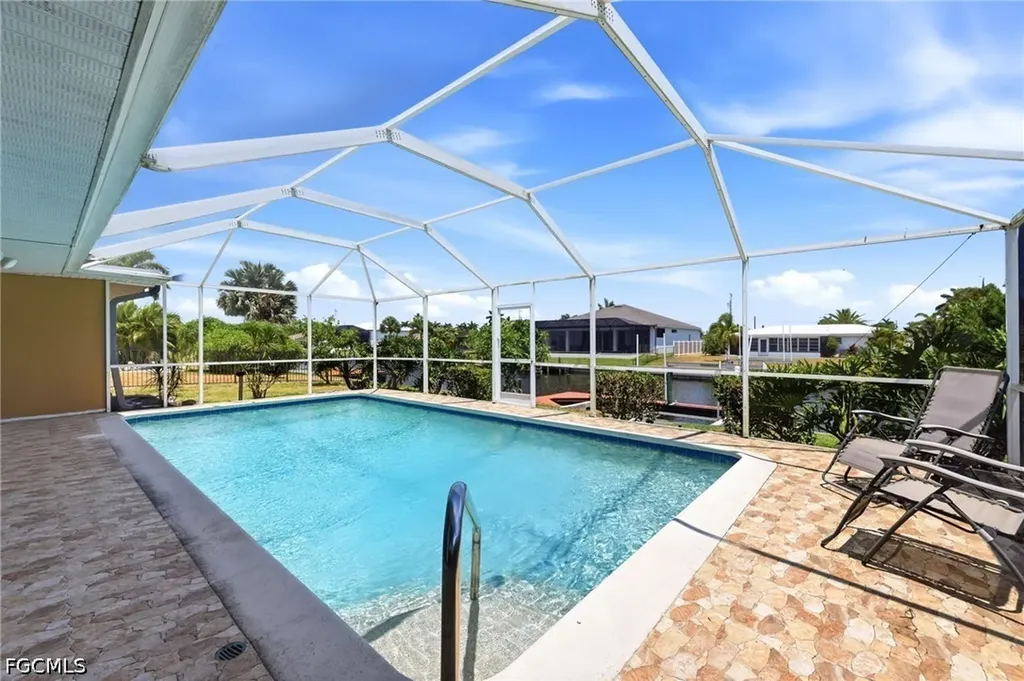 3105 SE 18th Avenue Cape Coral FL 33904