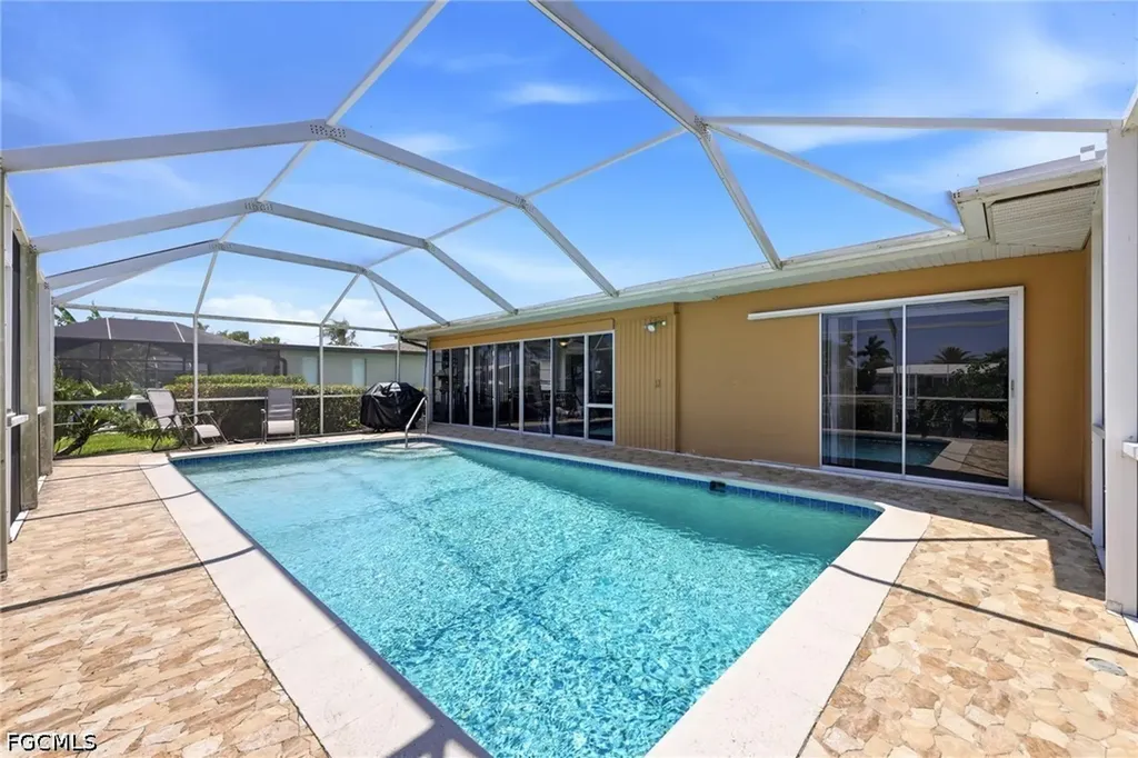 3105 SE 18th Avenue Cape Coral FL 33904