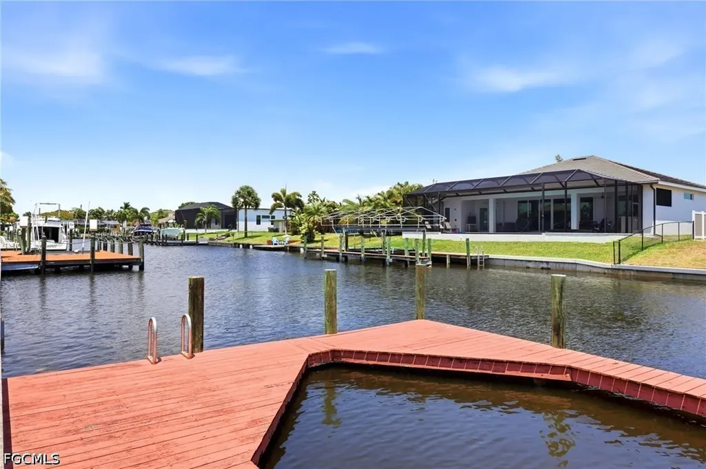 3105 SE 18th Avenue Cape Coral FL 33904