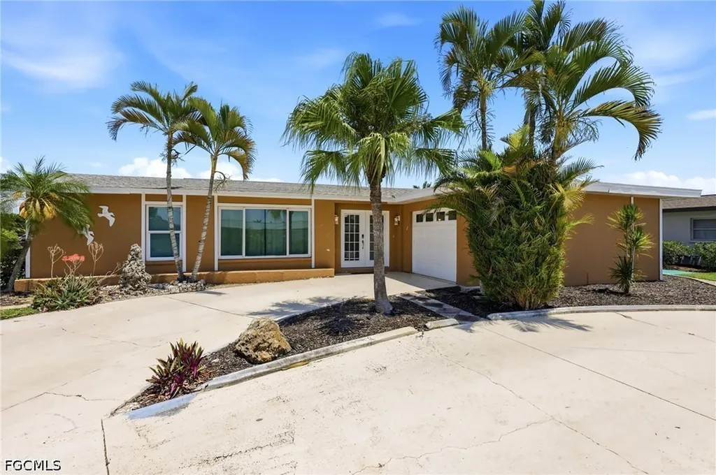3105 SE 18th Avenue Cape Coral FL 33904