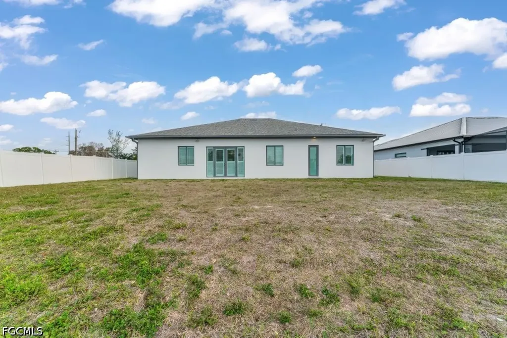 21 SW 21st Street Cape Coral FL 33991