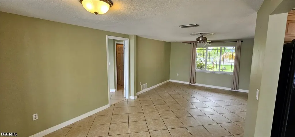 1802 Lakeview Boulevard North Fort Myers FL 33903