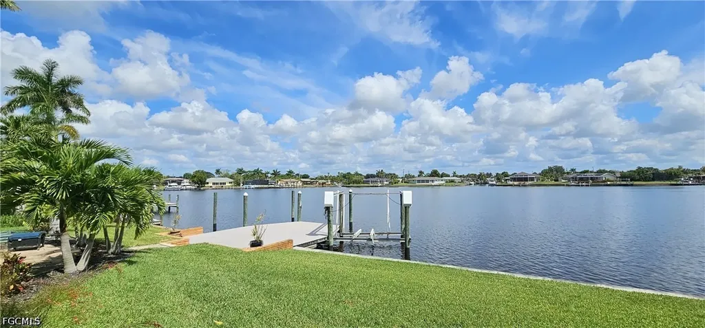 1802 Lakeview Boulevard North Fort Myers FL 33903