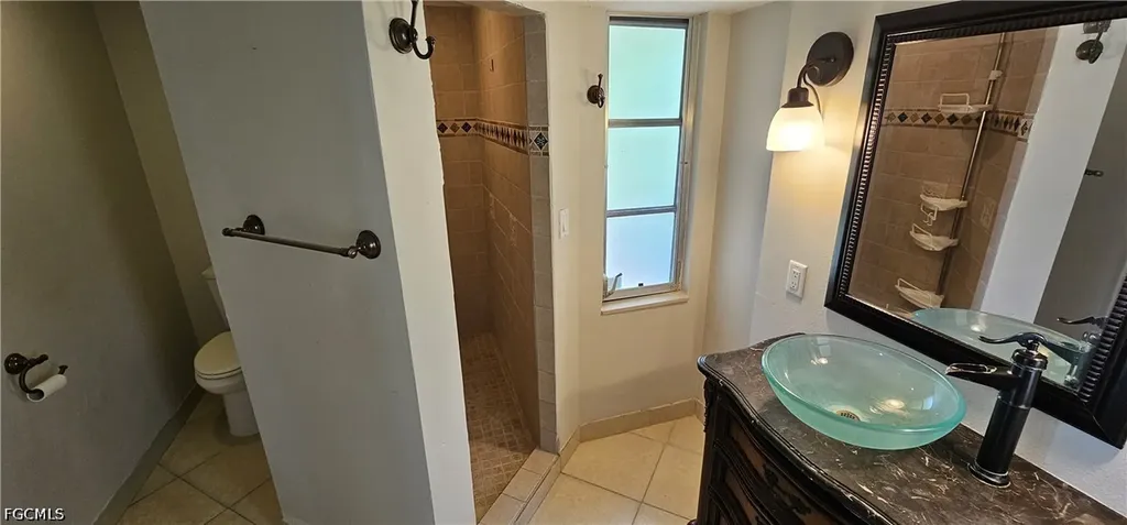 1802 Lakeview Boulevard North Fort Myers FL 33903