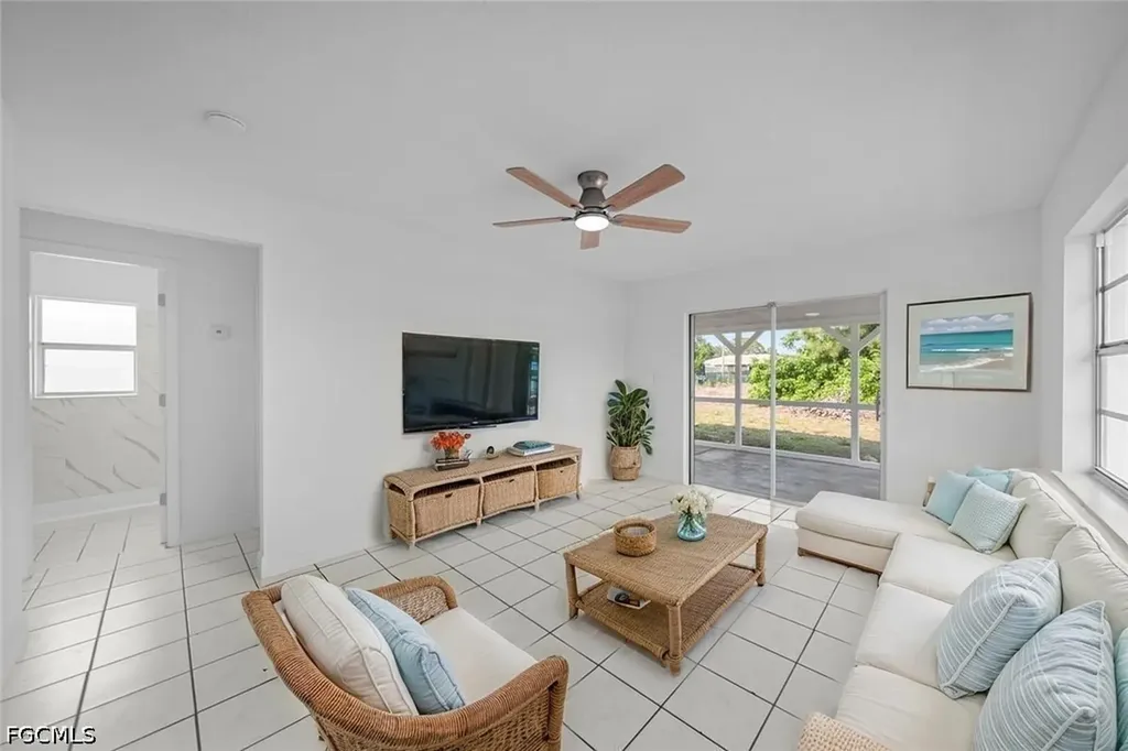 2253 10th Court Lehigh Acres FL 33936