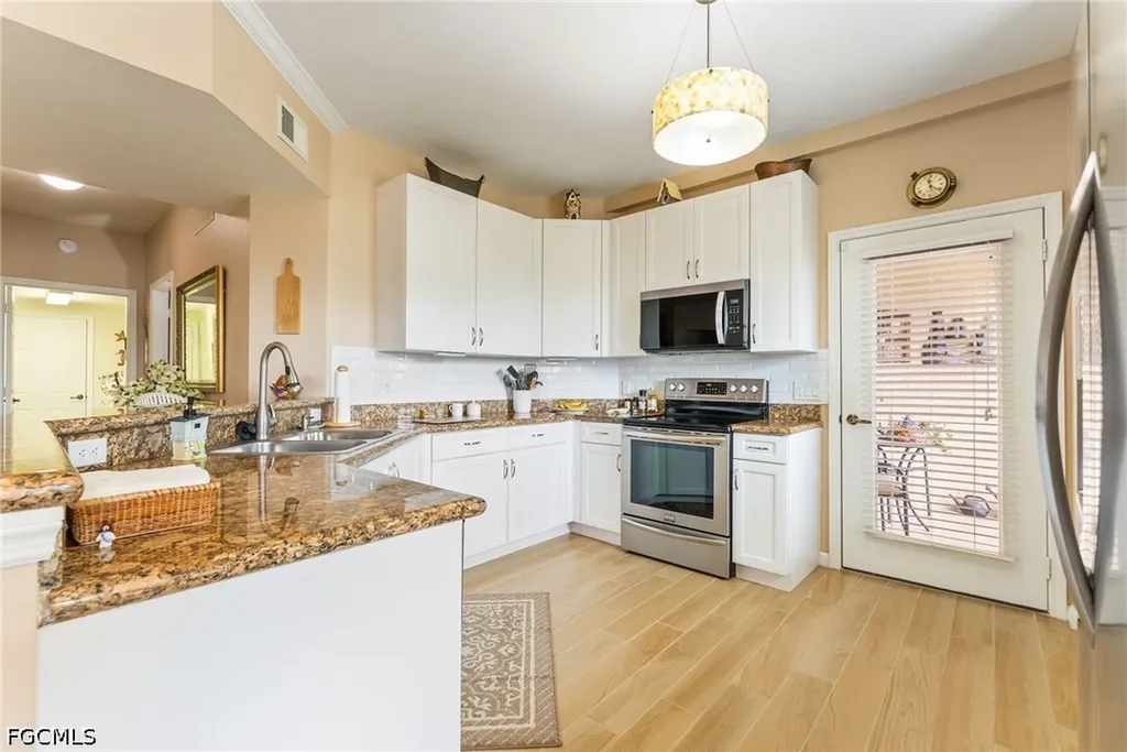 1848 Concordia Lake Circle Cape Coral FL 33909