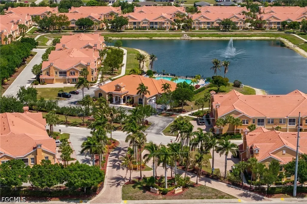 1848 Concordia Lake Circle Cape Coral FL 33909
