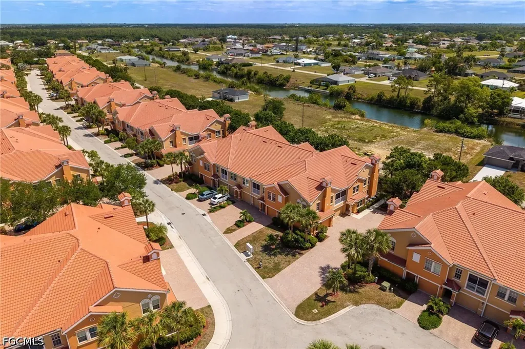 1848 Concordia Lake Circle Cape Coral FL 33909