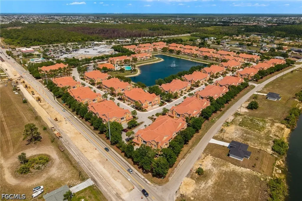 1848 Concordia Lake Circle Cape Coral FL 33909
