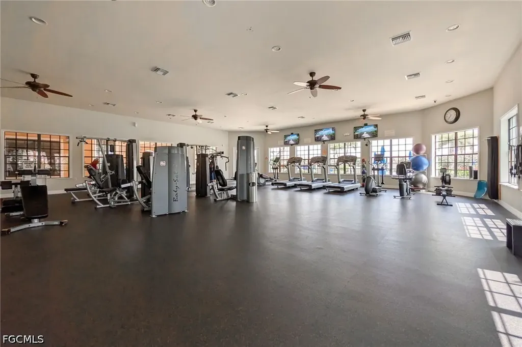 1848 Concordia Lake Circle Cape Coral FL 33909