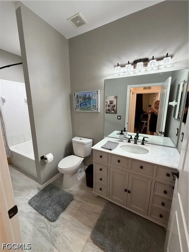 8570 Kingbird Loop Estero FL 33967