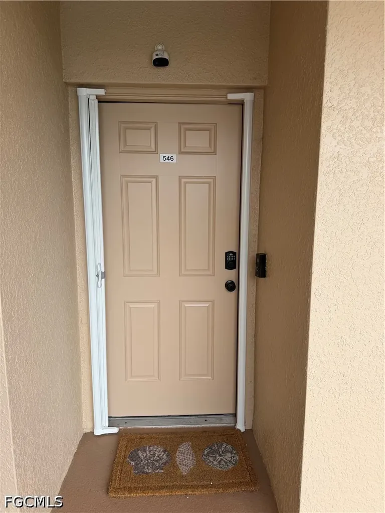 8570 Kingbird Loop Estero FL 33967