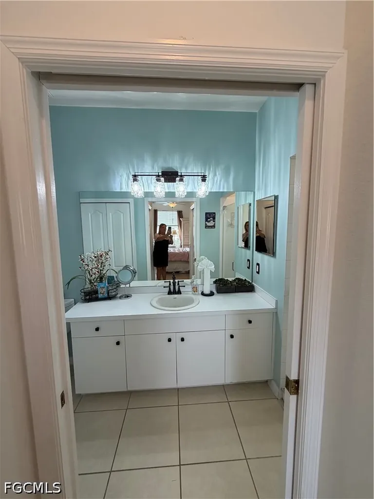 8570 Kingbird Loop Estero FL 33967