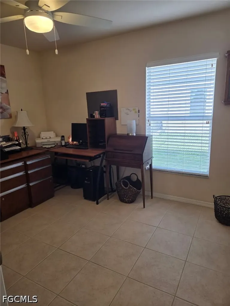 2724 NW 21st Terrace Cape Coral FL 33993