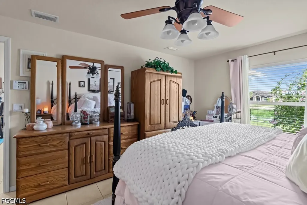 2724 NW 21st Terrace Cape Coral FL 33993