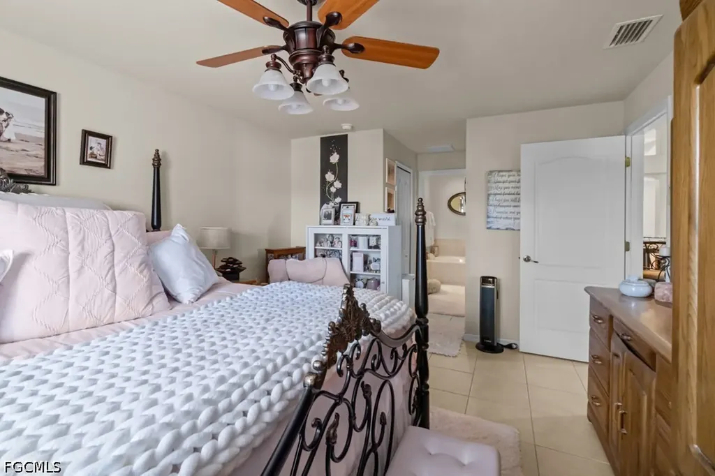 2724 NW 21st Terrace Cape Coral FL 33993