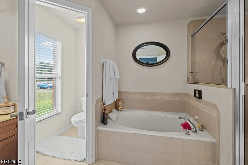 2724 NW 21st Terrace Cape Coral FL 33993