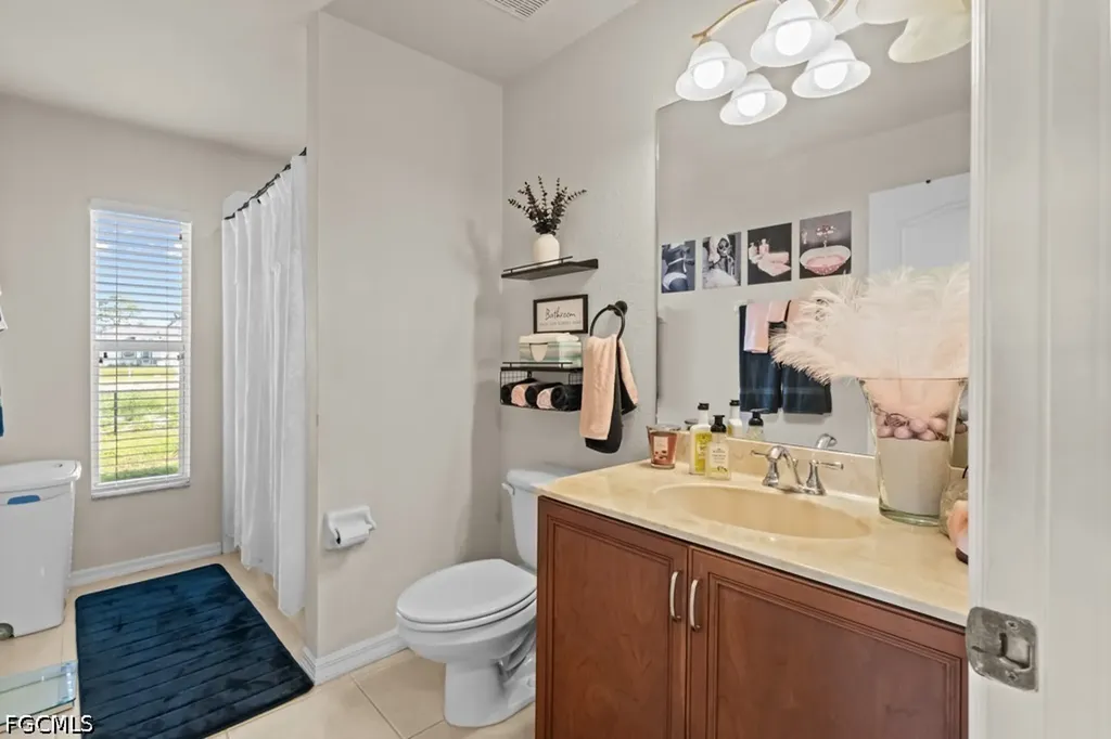 2724 NW 21st Terrace Cape Coral FL 33993