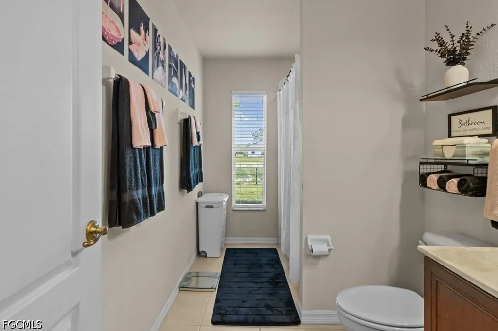2724 NW 21st Terrace Cape Coral FL 33993