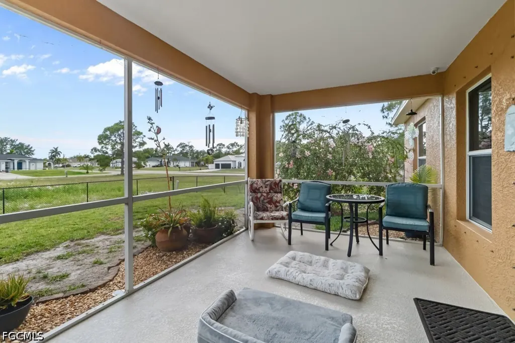 2724 NW 21st Terrace Cape Coral FL 33993