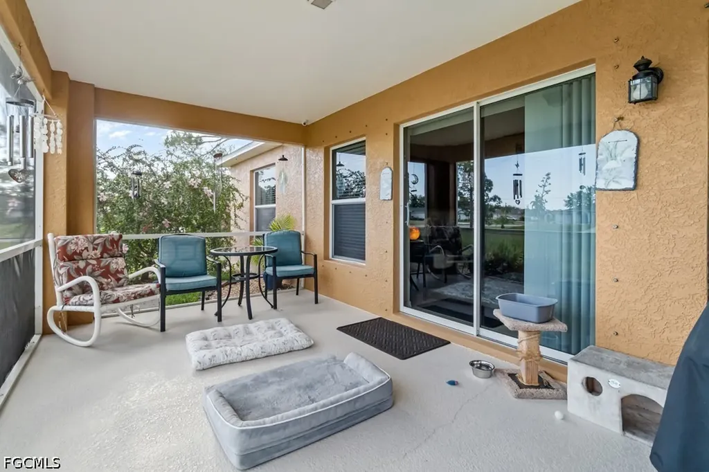 2724 NW 21st Terrace Cape Coral FL 33993