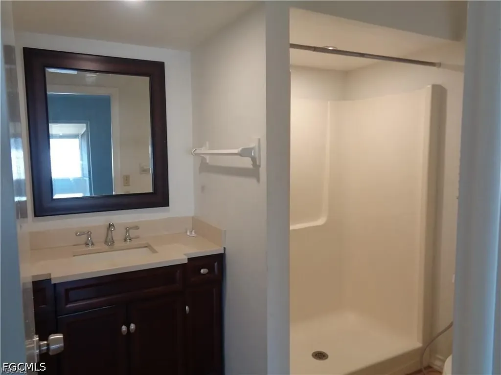 1939 SE 15th Place Cape Coral FL 33990