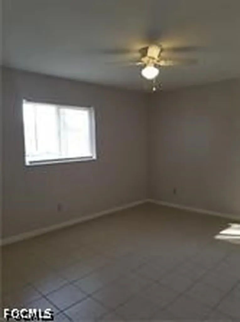 938 SE 24th Avenue Cape Coral FL 33990
