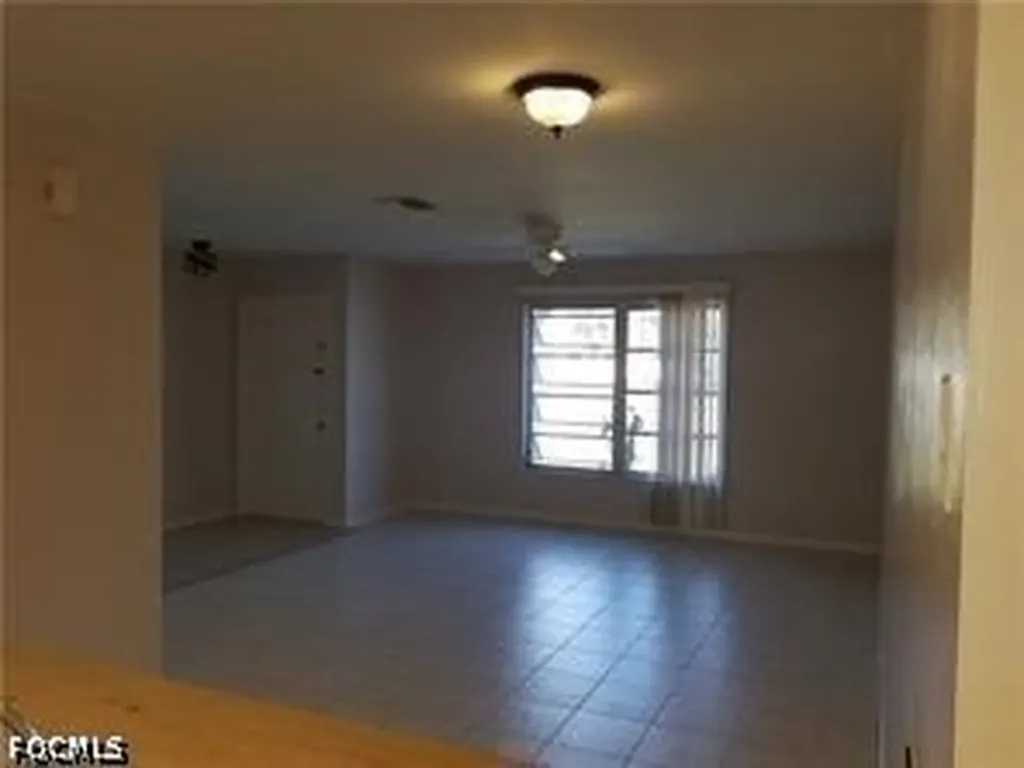 938 SE 24th Avenue Cape Coral FL 33990