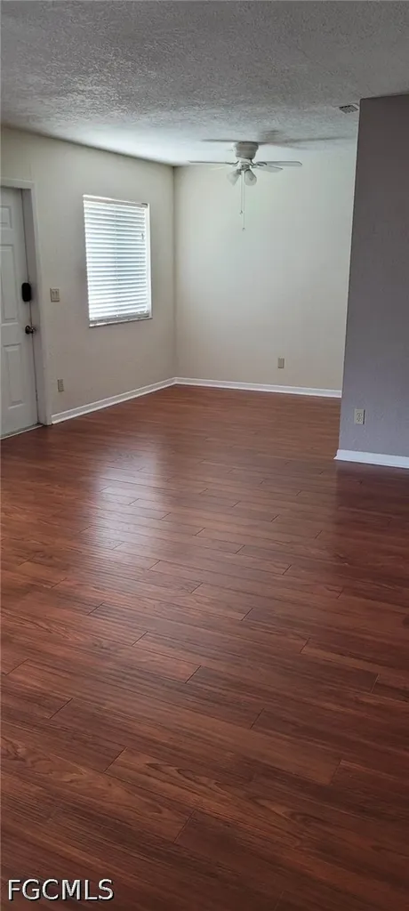 4611 Bayshore Drive Naples FL 34112
