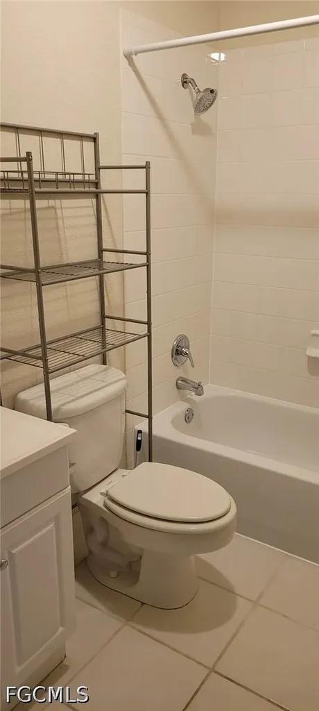 4611 Bayshore Drive Naples FL 34112