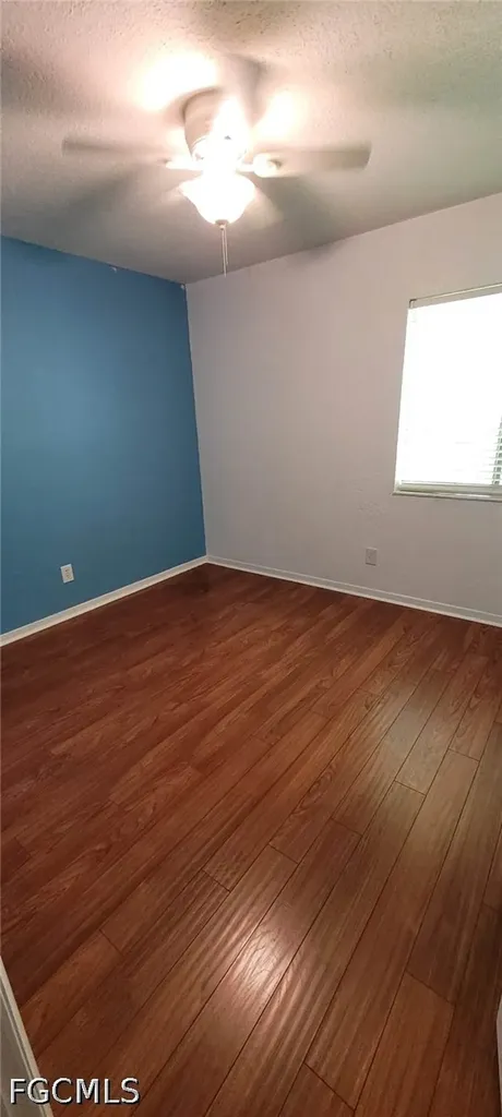 4611 Bayshore Drive Naples FL 34112