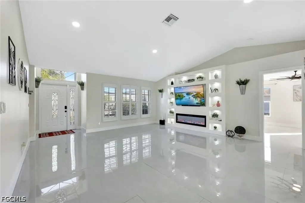 2320 SW 21st Street Cape Coral FL 33991