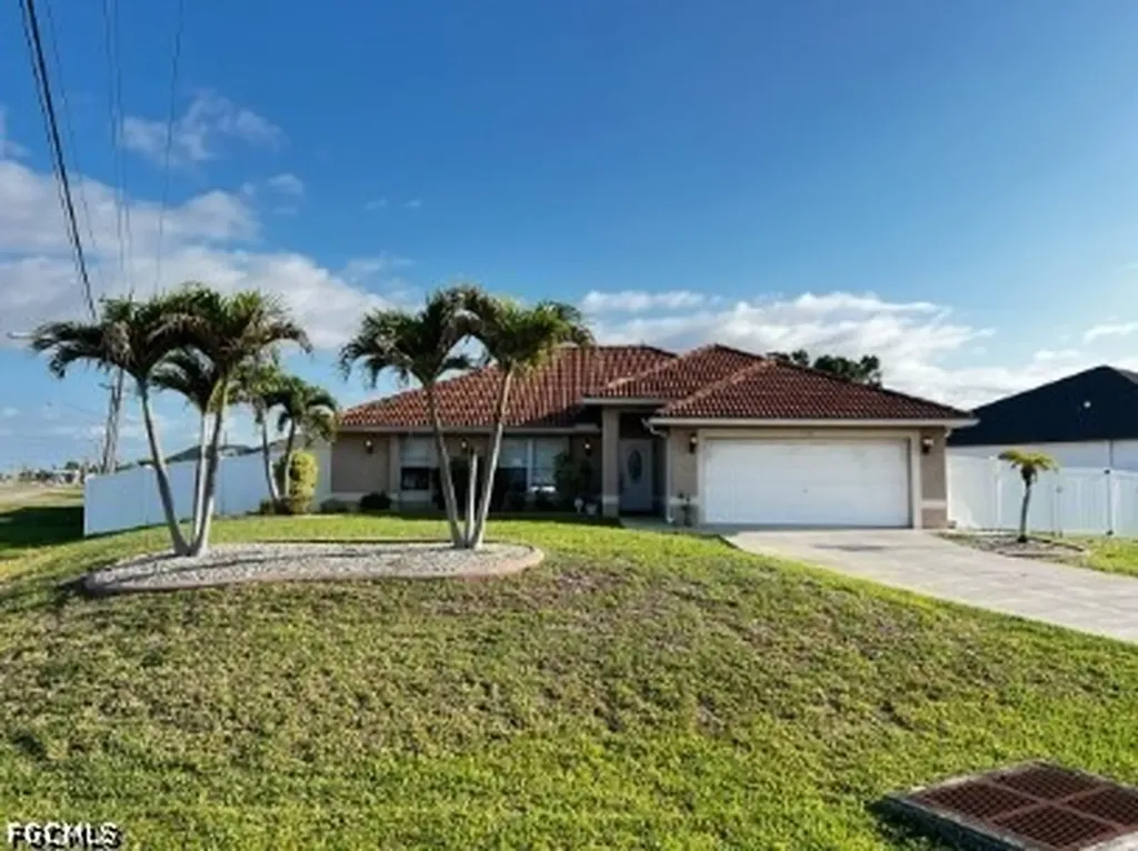 743 SW 6th Street Cape Coral FL 33991