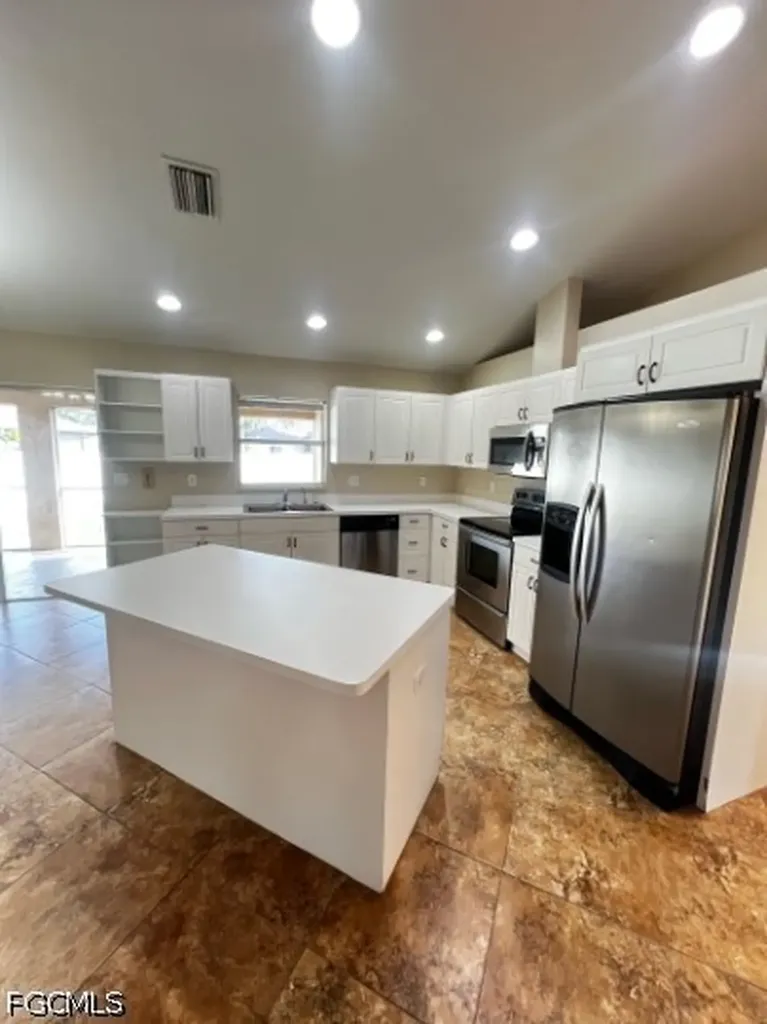 743 SW 6th Street Cape Coral FL 33991