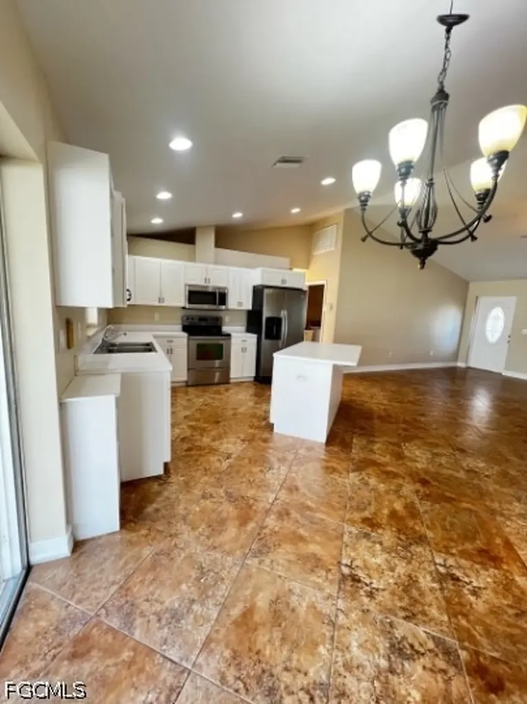 743 SW 6th Street Cape Coral FL 33991