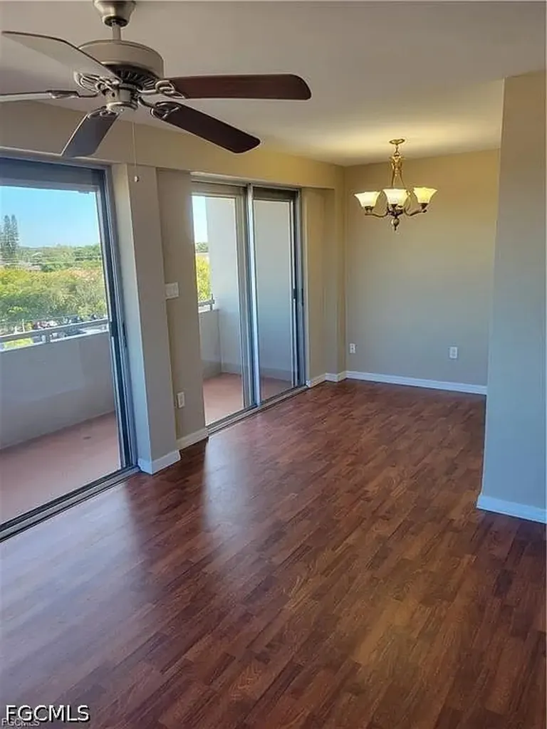 4803 Sunset Court Cape Coral FL 33904