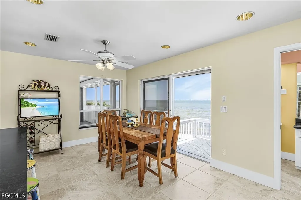 2096 Macadamia Street St. James City FL 33956